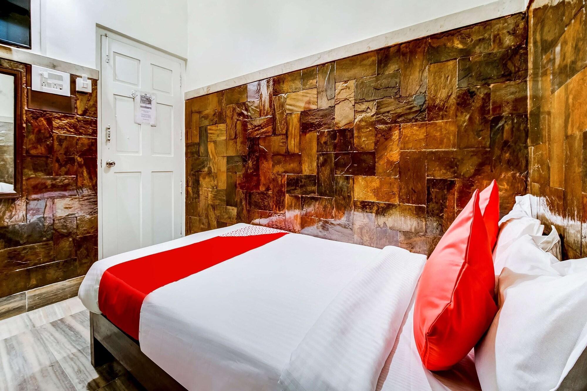 Super Oyo Hotel Dreamland Bombaj Zewnętrze zdjęcie