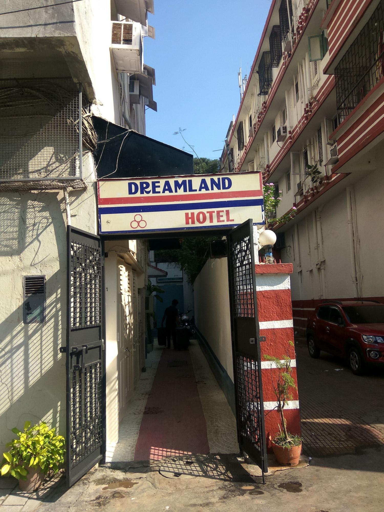 Super Oyo Hotel Dreamland Bombaj Zewnętrze zdjęcie