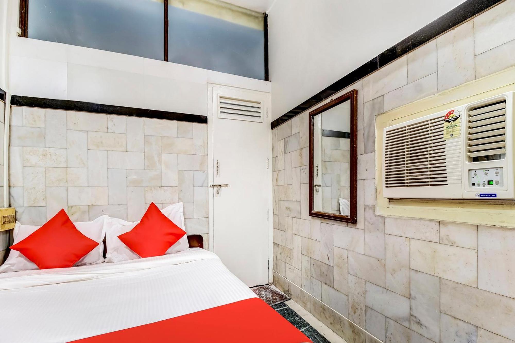 Super Oyo Hotel Dreamland Bombaj Zewnętrze zdjęcie